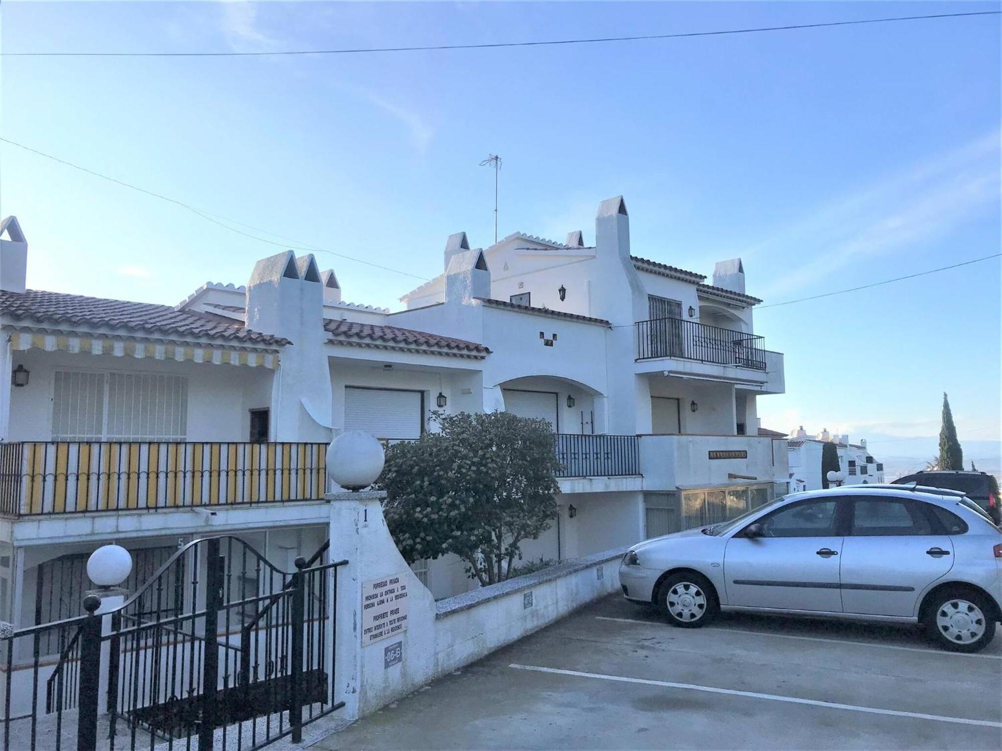 Apartamento En Roses Parking Y Piscina Comunitaria Экстерьер фото