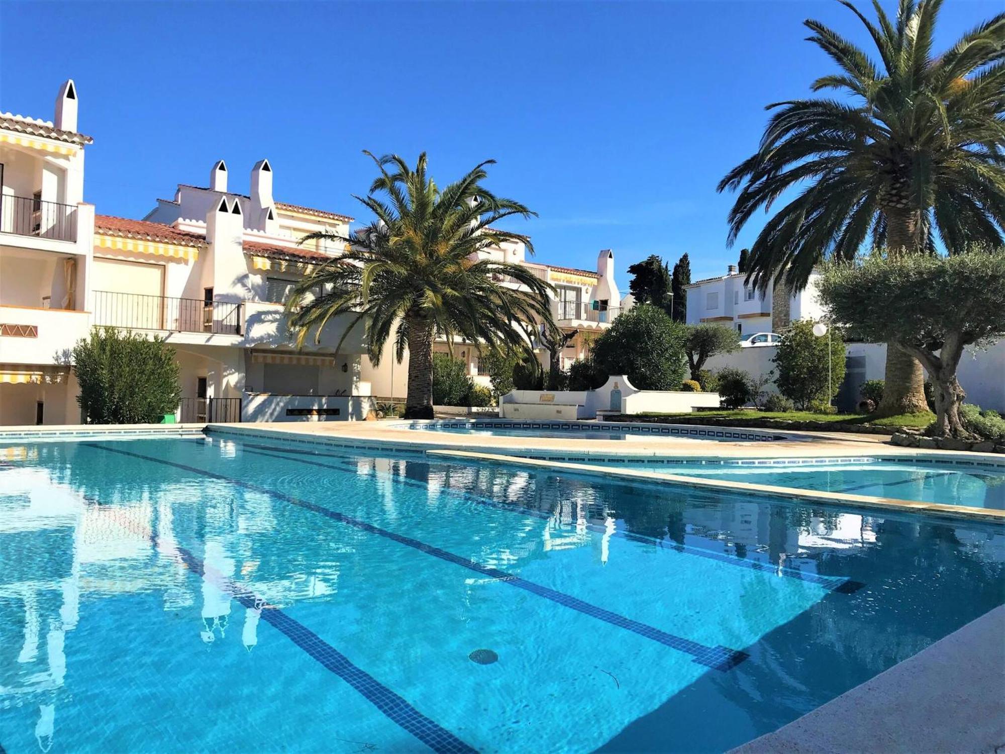 Apartamento En Roses Parking Y Piscina Comunitaria Экстерьер фото